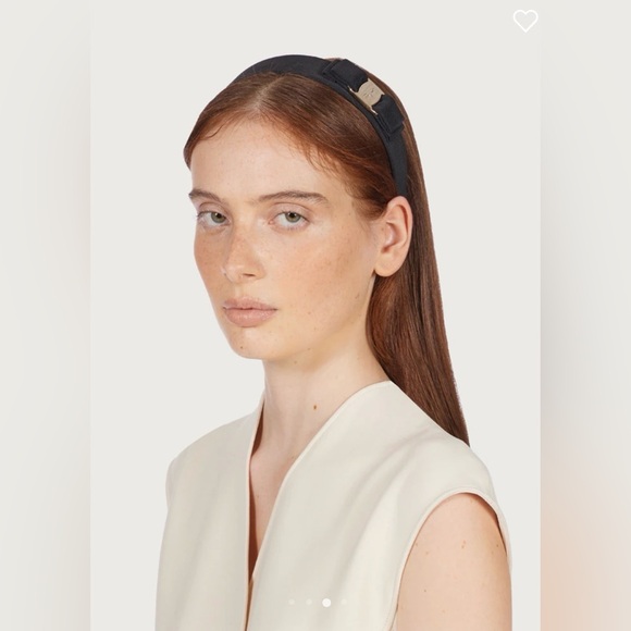 NEW 🌼Salvatore Ferragamo🌼Black Vara Bow🎀🖤 Velvet Headband🔥Authentic - Picture 7 of 14